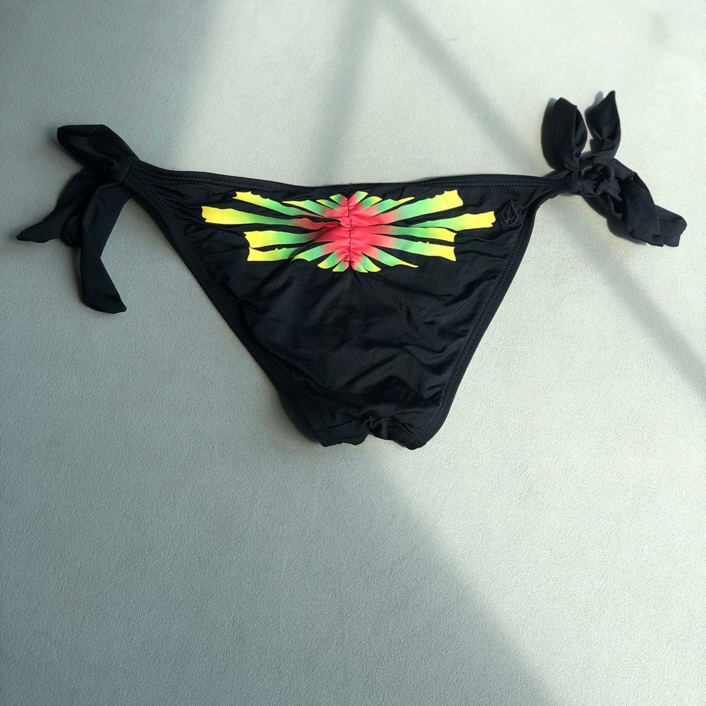 Bikini bottom